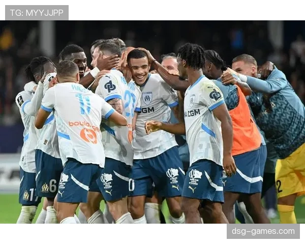 霍伊别尔强硬防守成关键，助球队逆转取胜