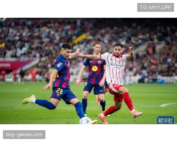 西甲新人评选揭晓，新星表现引发球迷热议与关注