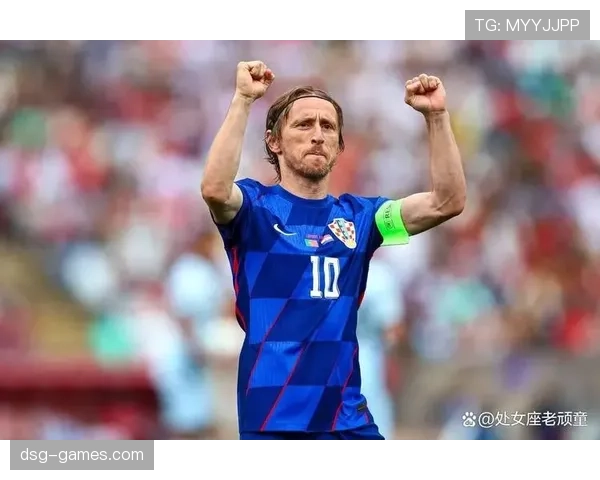 莫德里奇与哈维:两代中场大师的风格与战术角色对比分析 莫德里奇与哈维:两代中场大师的风格与战术角色对比分析